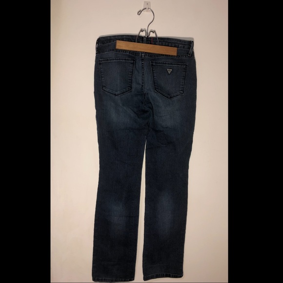 Guess Jeans - Picture 2 of 4